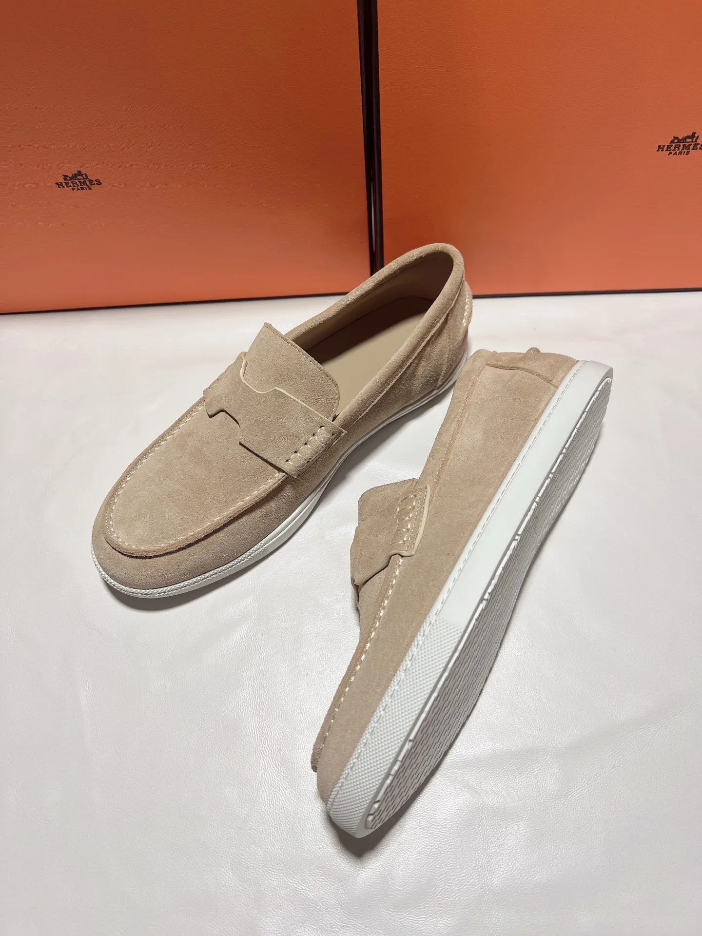 👟👟Ex-factory price 540👟👟 ♥2025 HERMES The latest hot model, the official website is developed simultaneously, original quality Size: Women's size 36/46